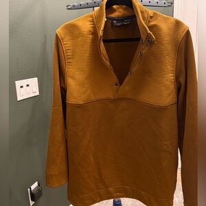 Men’s underarmour pullover size Large